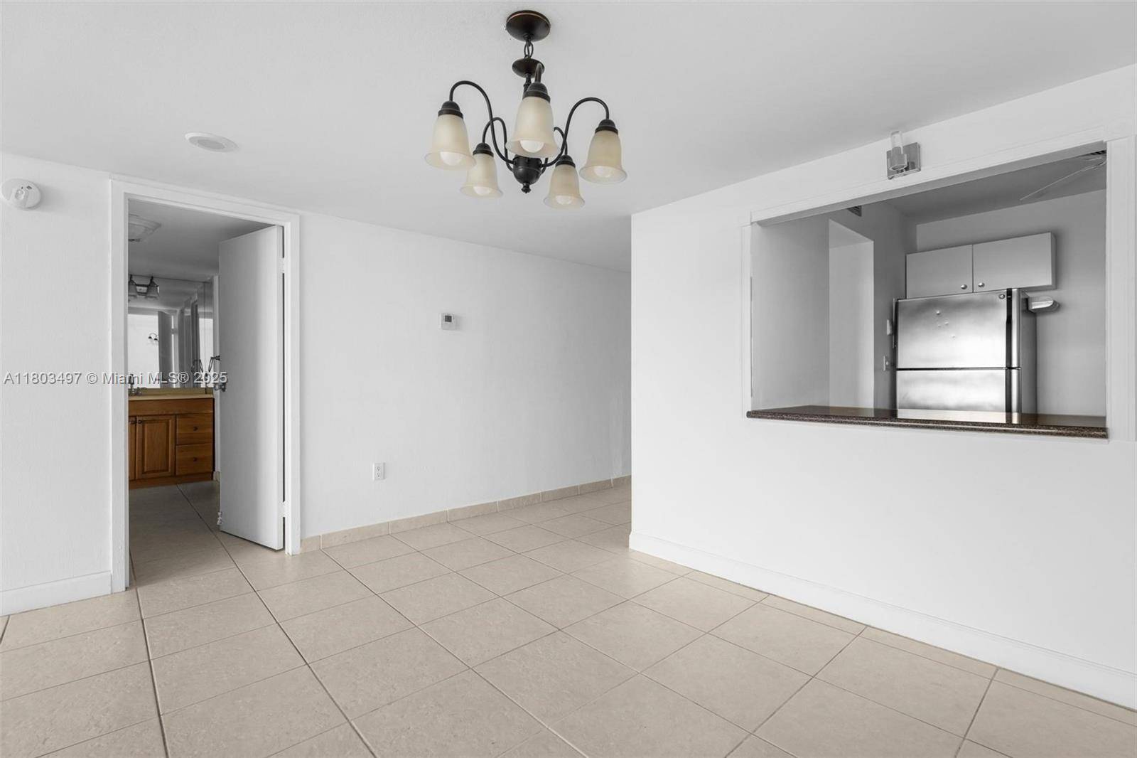 Aventura, FL 33180,3675 N Country Club Dr #1610