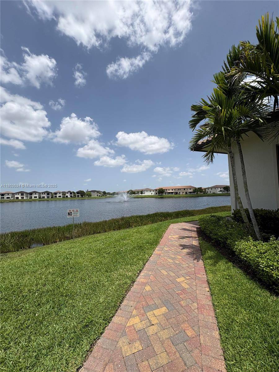 Hialeah, FL 33018,3501 W 92nd Pl