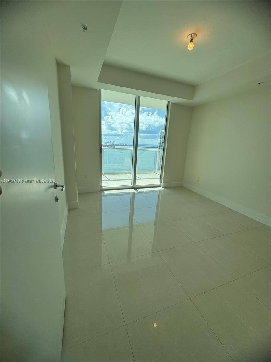 Miami, FL 33131,300 S Biscayne Blvd #T-3212