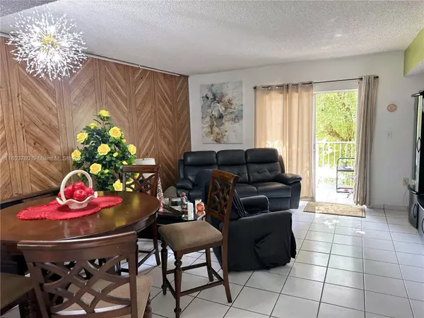 Miami, FL 33172,260 NW 107th Ave #222