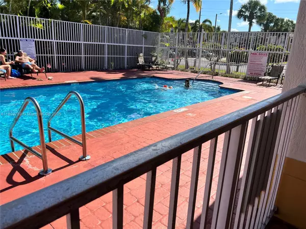 Homestead, FL 33030,660 SE 1St