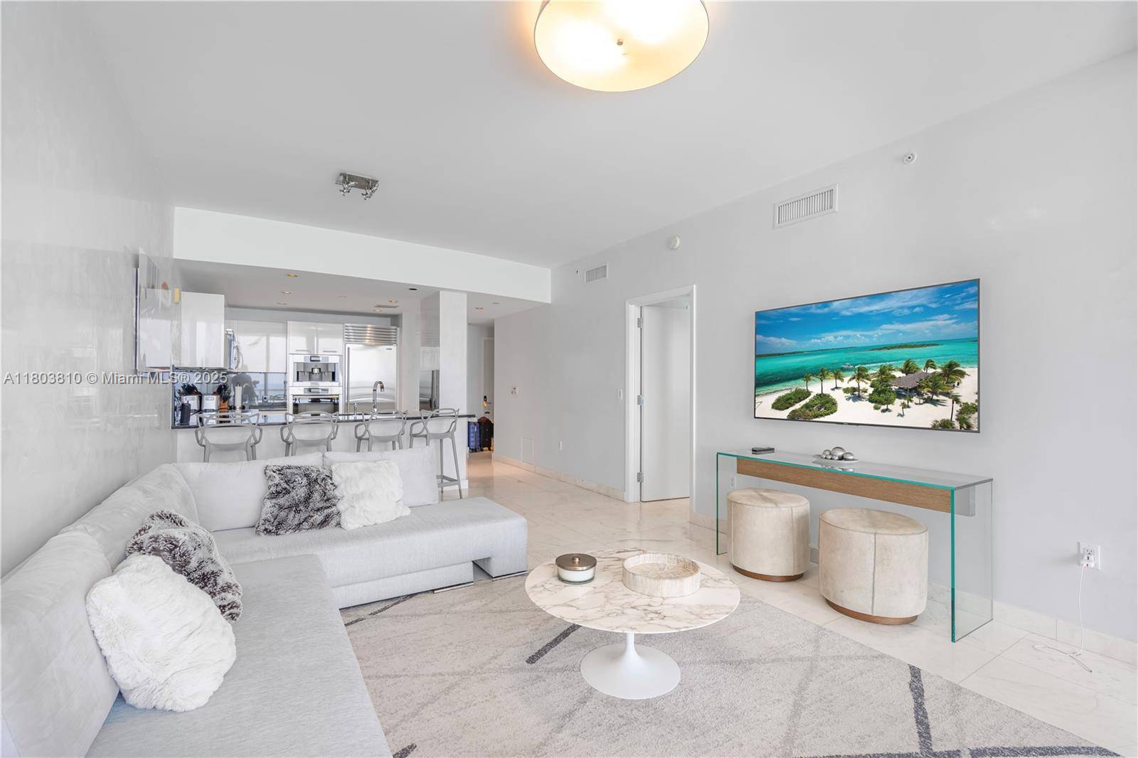 Sunny Isles Beach, FL 33160,17121 Collins Ave #903
