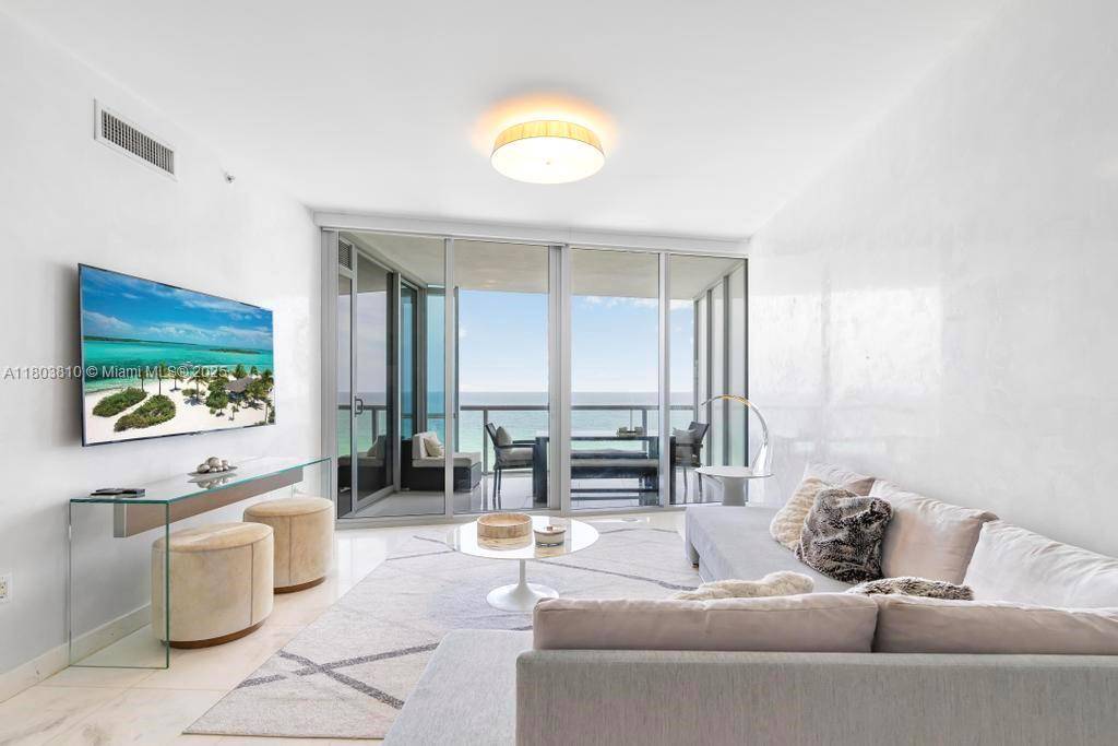 Sunny Isles Beach, FL 33160,17121 Collins Ave #903
