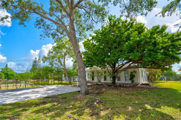 Miami, FL 33175,1913 SW 129th Ct