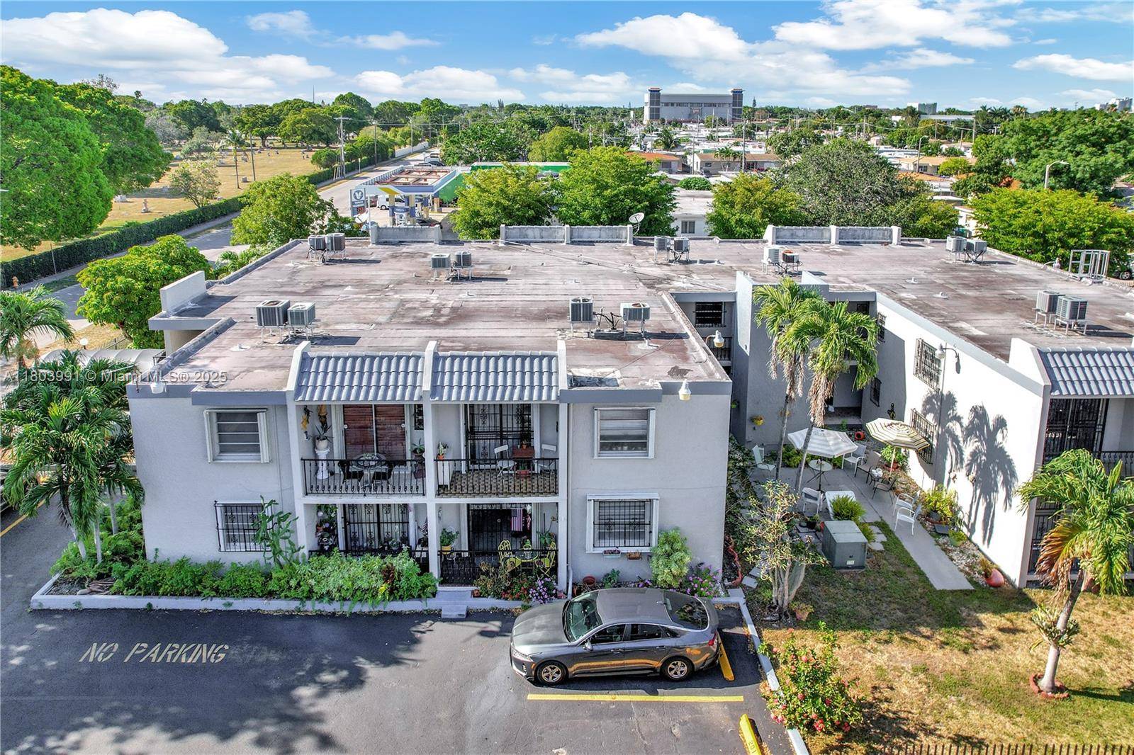 1215 SW 32nd Ave #108A, Miami, FL 33135