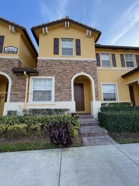 9103 SW 227th St #2, Cutler Bay, FL 33190