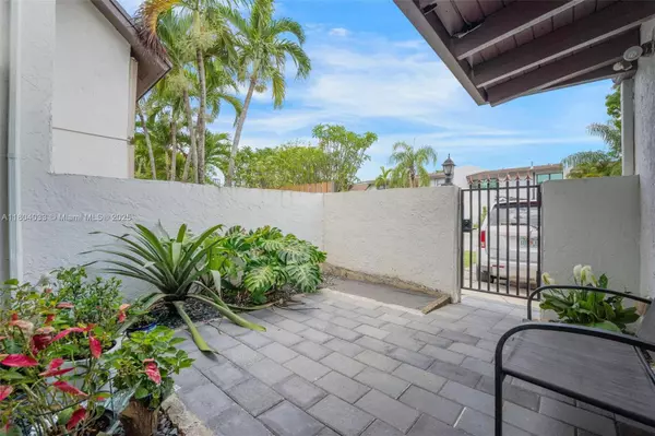 Miami, FL 33173,6929 SW 109th Pl