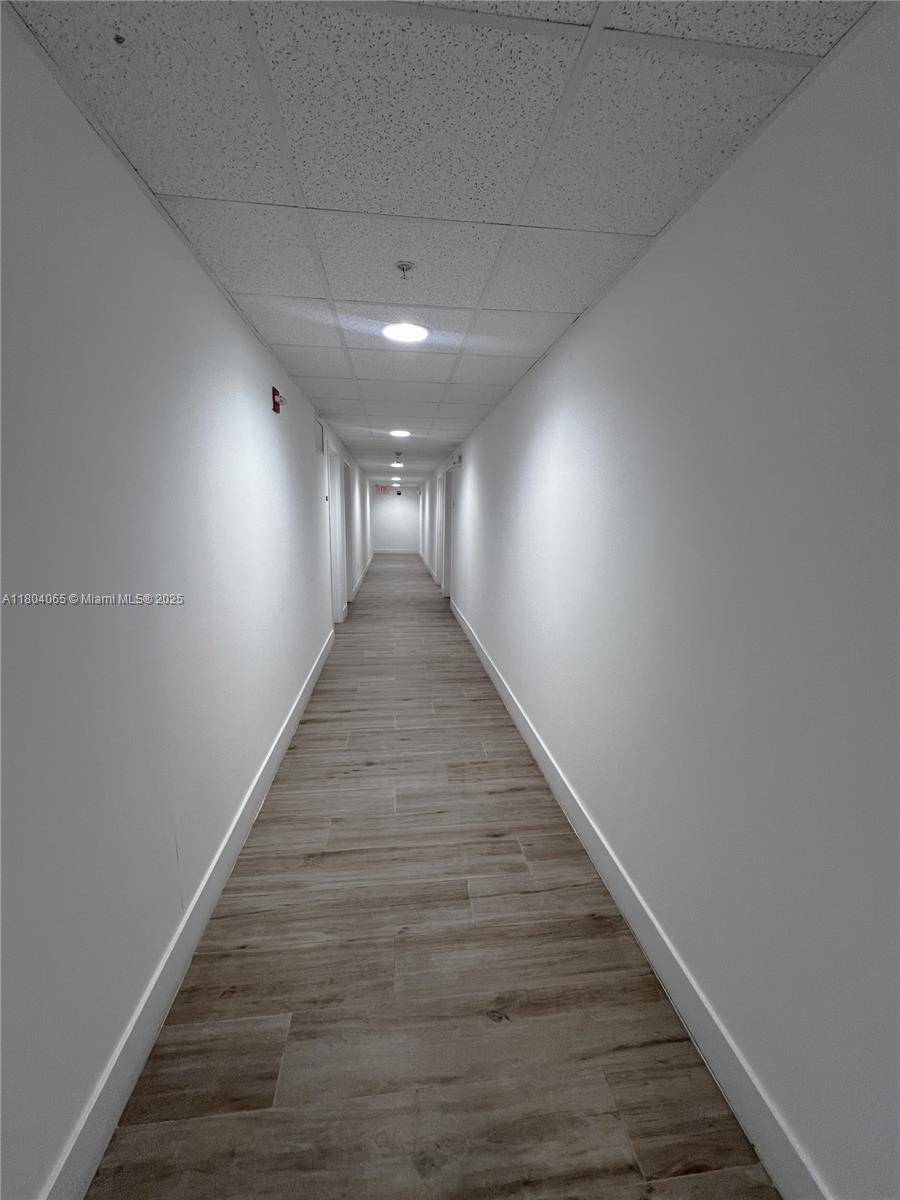 Miami, FL 33134,120 SW 37th Ave #501