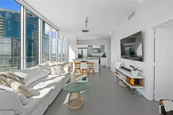 Miami, FL 33132,888 Biscayne Blvd #4801