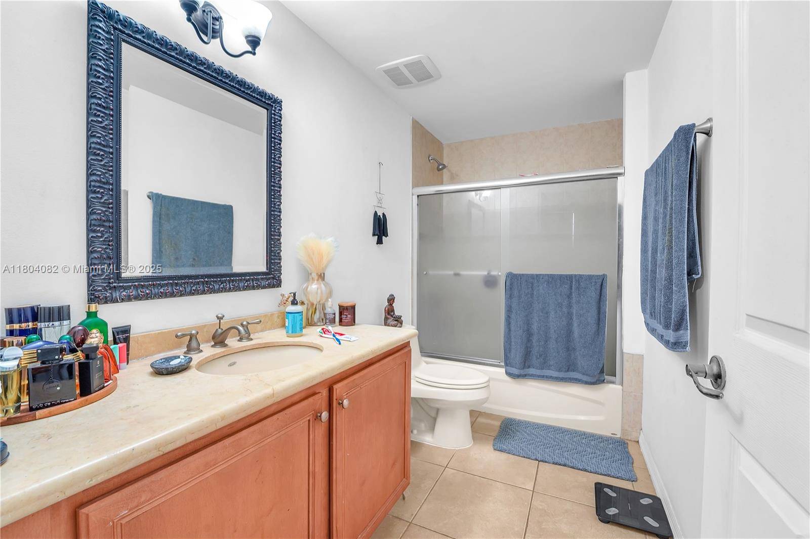 Miami, FL 33134,5271 SW 8th St #311