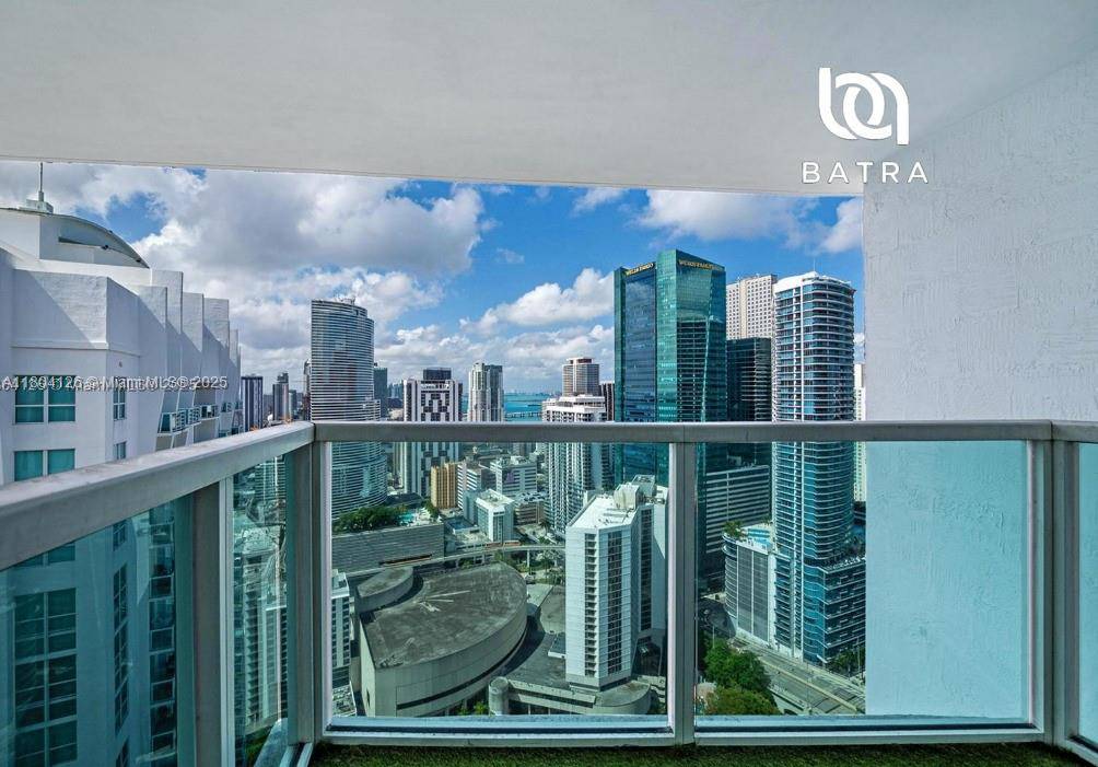 Miami, FL 33131,41 SE 5th St #2307