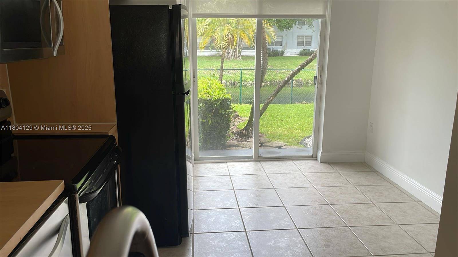Pembroke Pines, FL 33024,7940 NW 6th St #103