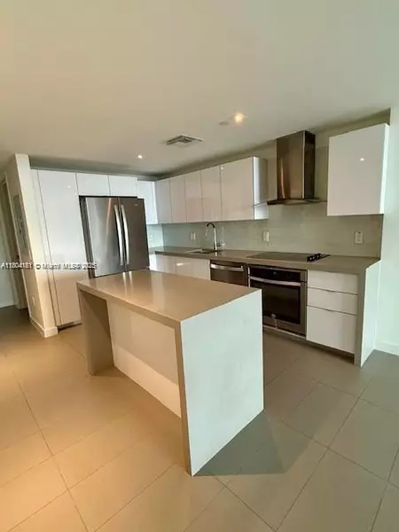 1600 NE 1st Ave #1212, Miami, FL 33132