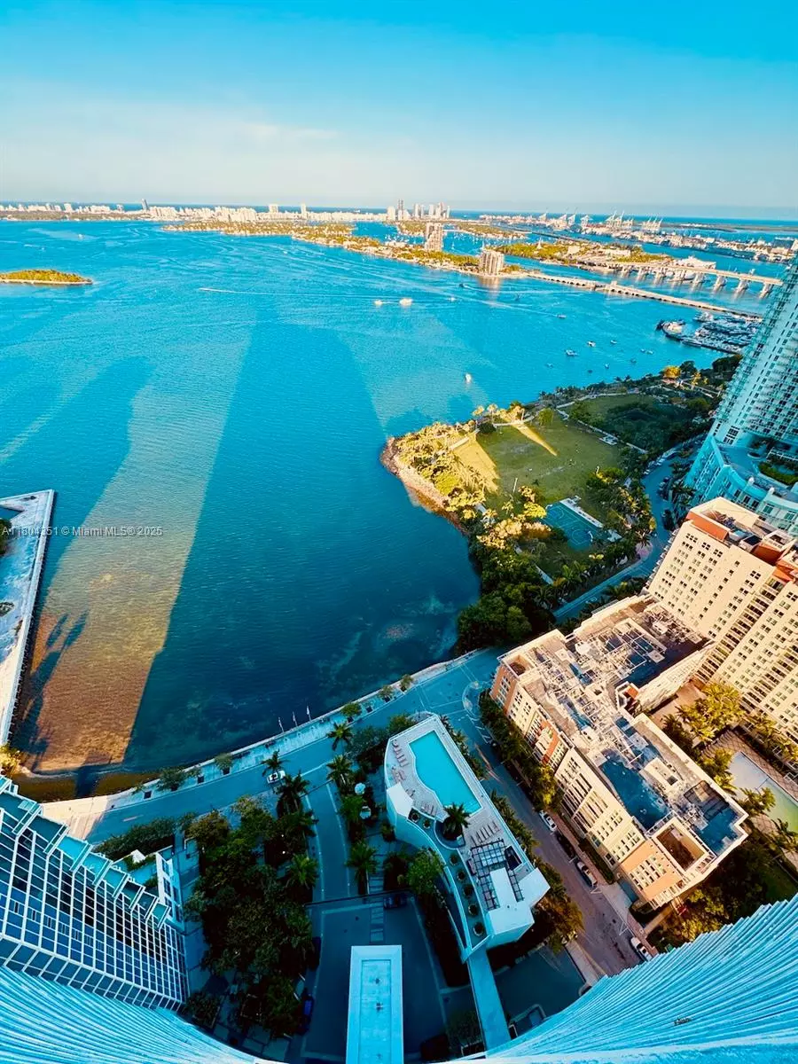 Miami, FL 33137,2020 N Bayshore Dr #3706