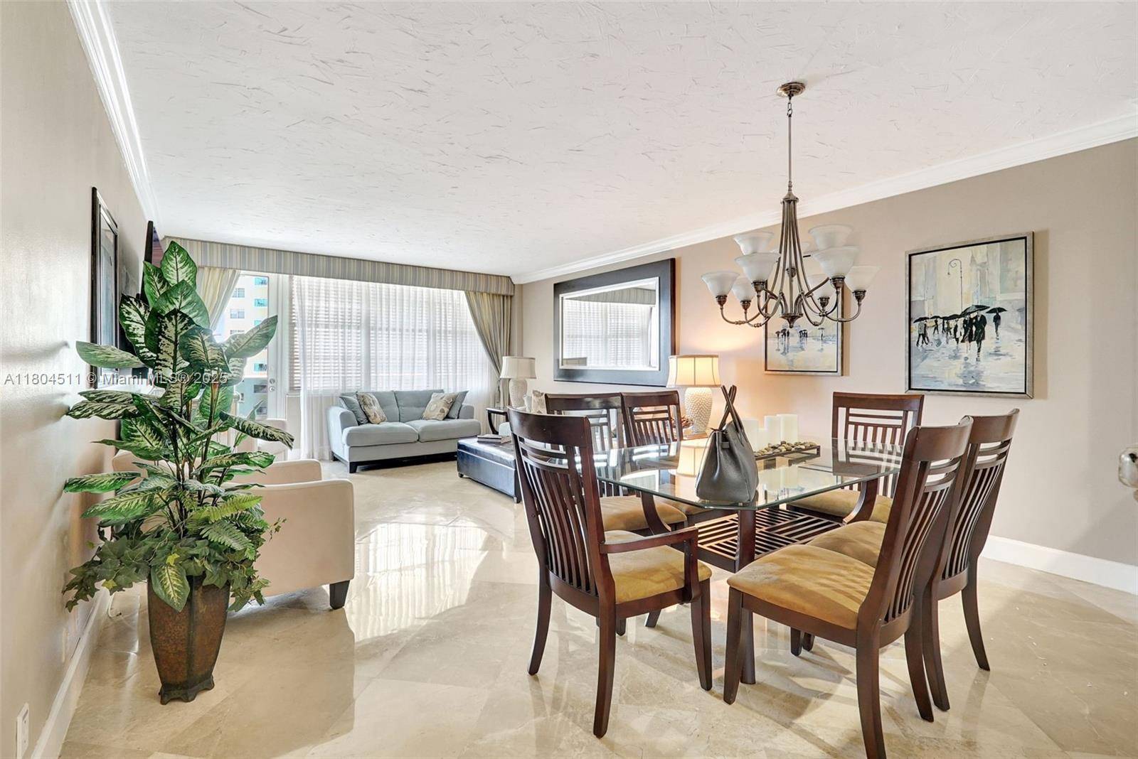 Hollywood, FL 33019,3725 S Ocean Dr #1014