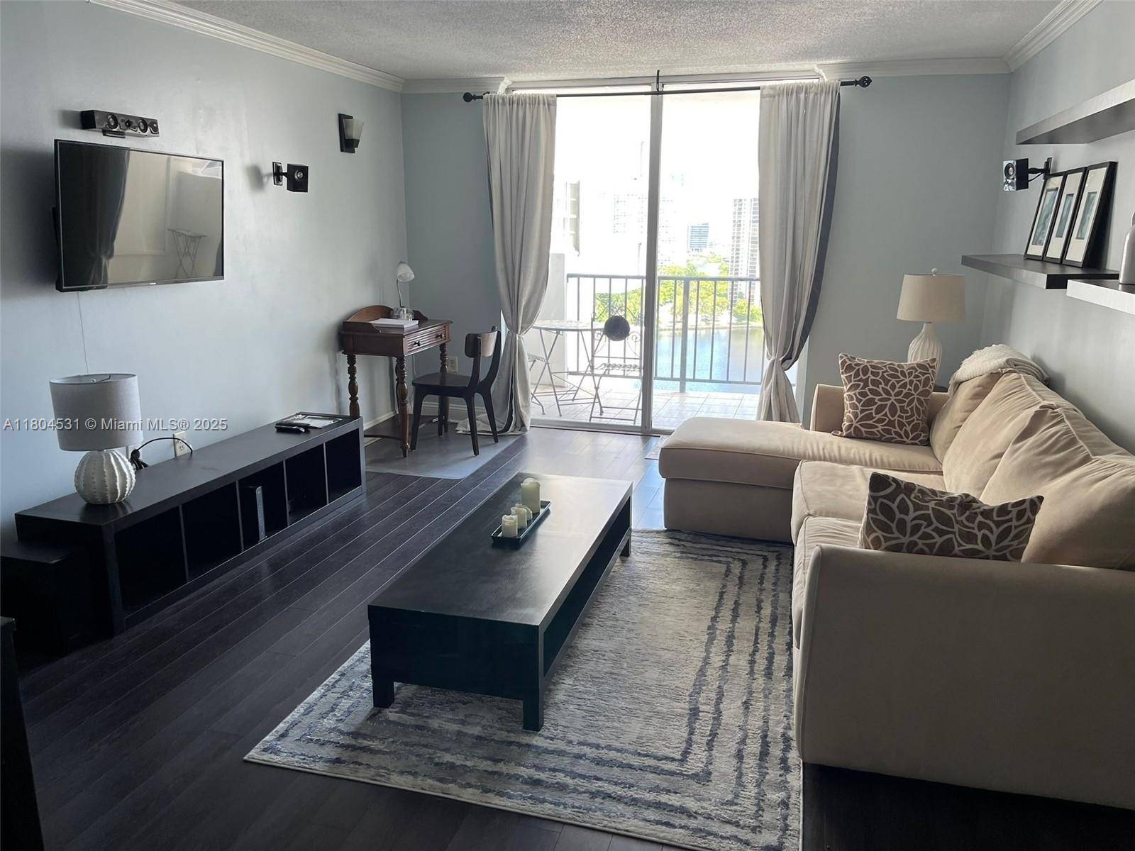 Aventura, FL 33160,2750 NE 183rd St #2201