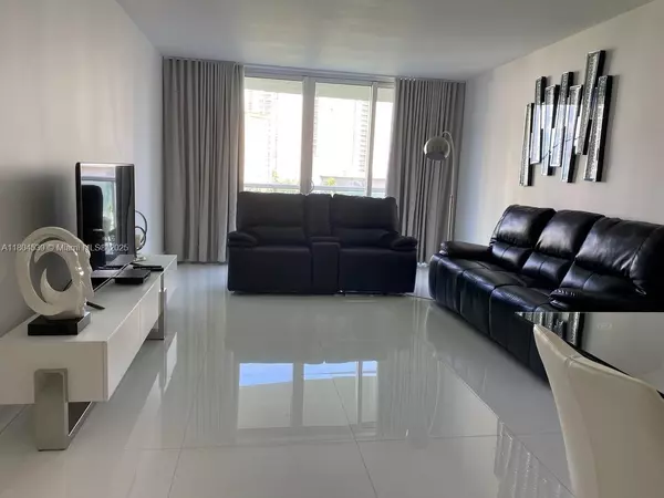 Sunny Isles Beach, FL 33160,19370 Collins Ave #627