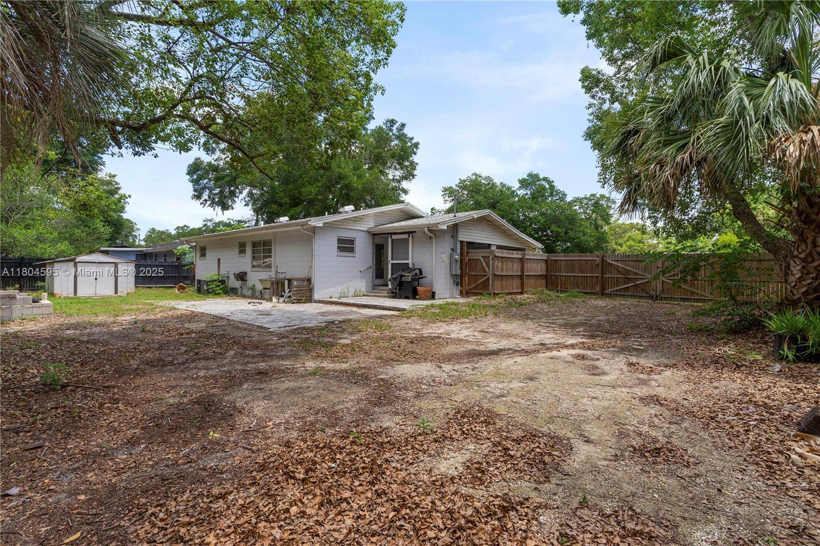 Deland, FL 32720,820 S. MONTGOMERY AVE