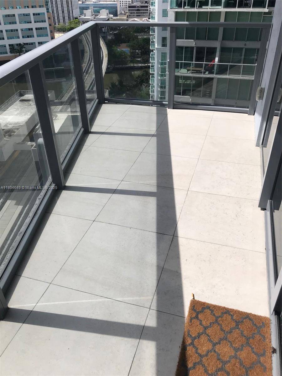 Miami, FL 33131,31 SE 6th St #1702
