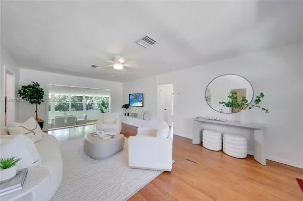 Miami, FL 33161,13521 S Biscayne River Rd