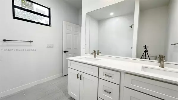 Lehigh Acres, FL 33971,3718 3rd st w