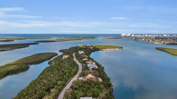 Marco Island, FL 34145,1181 BLUE HILL CREEK DR