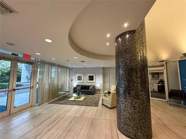 Miami, FL 33125,1861 NW S River Dr #1007