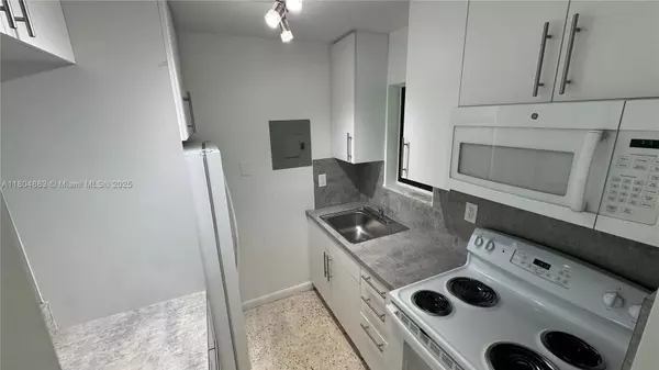 Miami, FL 33135,1530 SW 2nd St #401