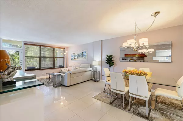 Hallandale Beach, FL 33009,3181 S Ocean Dr #308