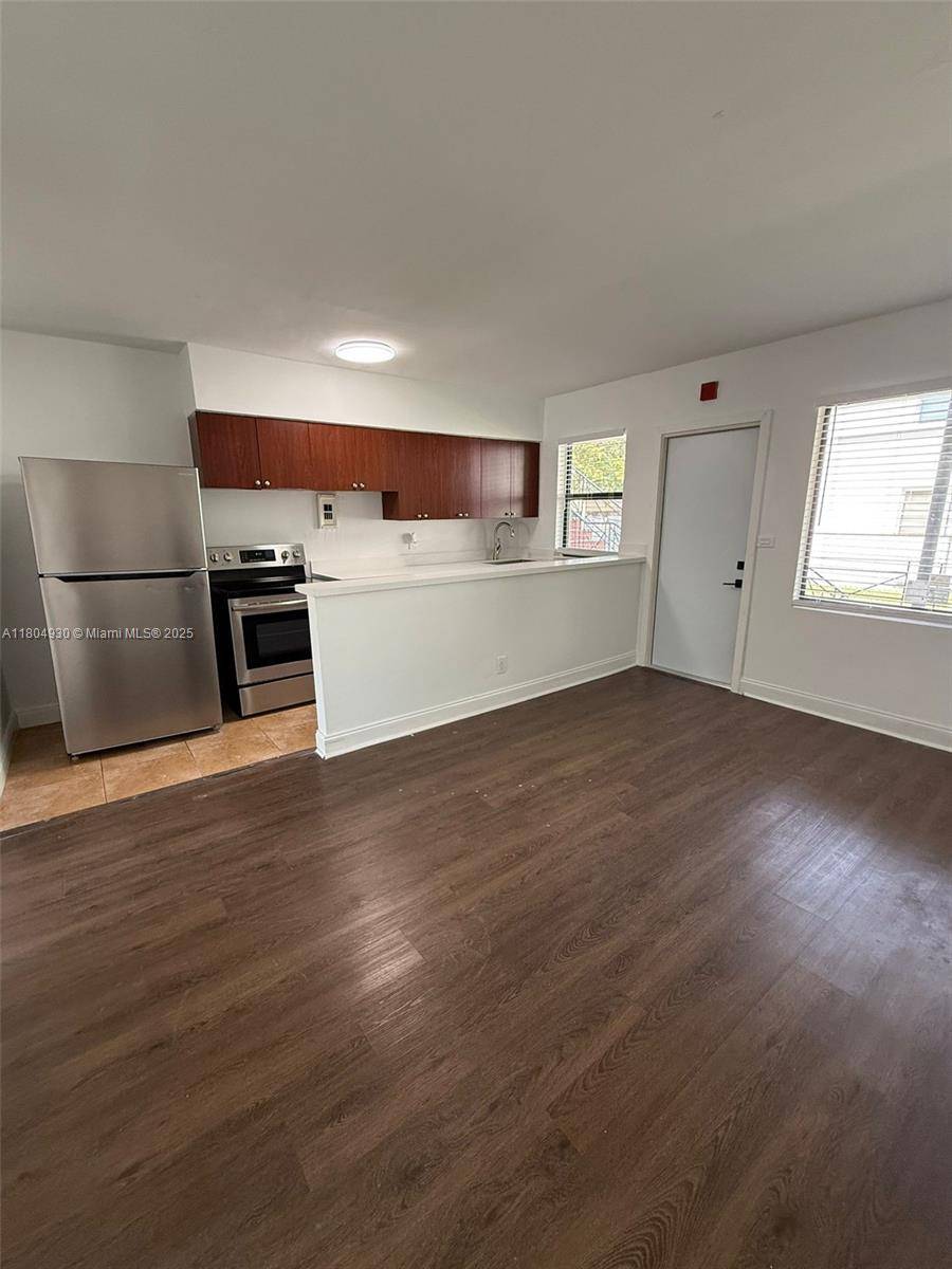 505 NE 82nd St #2, Miami, FL 33138