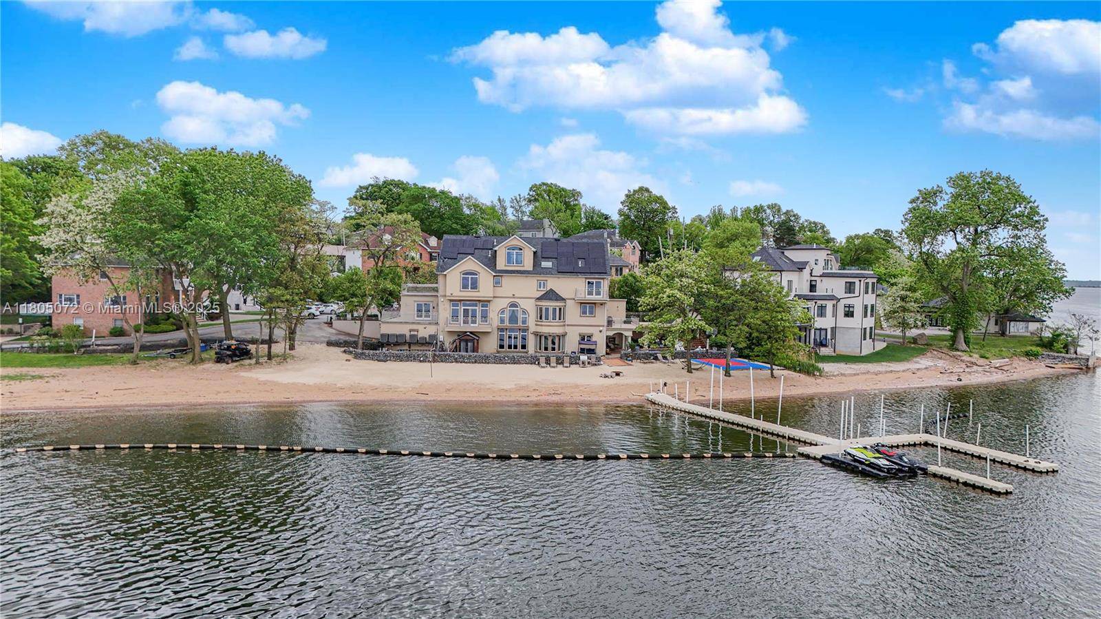,, NY 10307,30 Aviva Ct