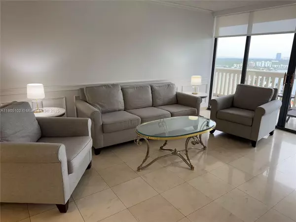 Aventura, FL 33160,1000 W Island Blvd #2412