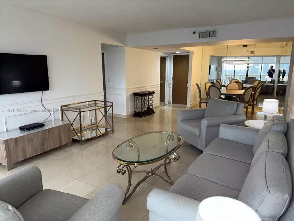 Aventura, FL 33160,1000 W Island Blvd #2412