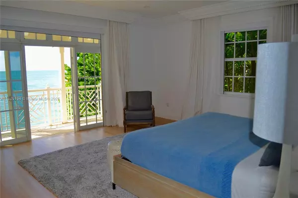 Key Biscayne, FL 33149,710 S Mashta Dr