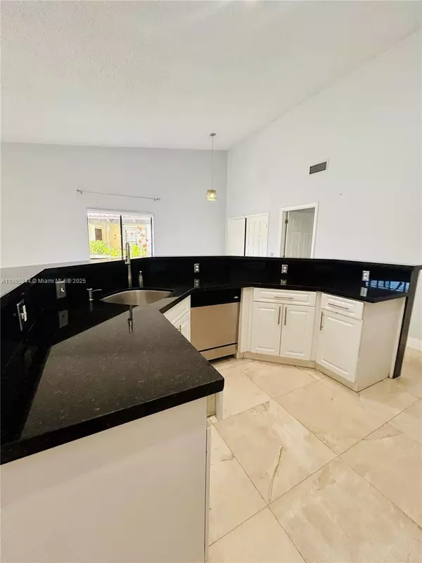 Doral, FL 33178,3480 Torremolinos Ave #A-33