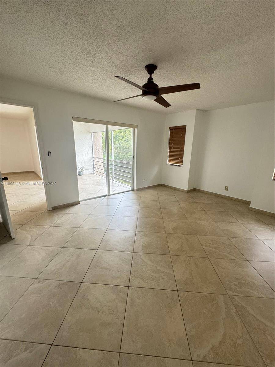 Coral Springs, FL 33065,3111 Coral Springs Dr #215