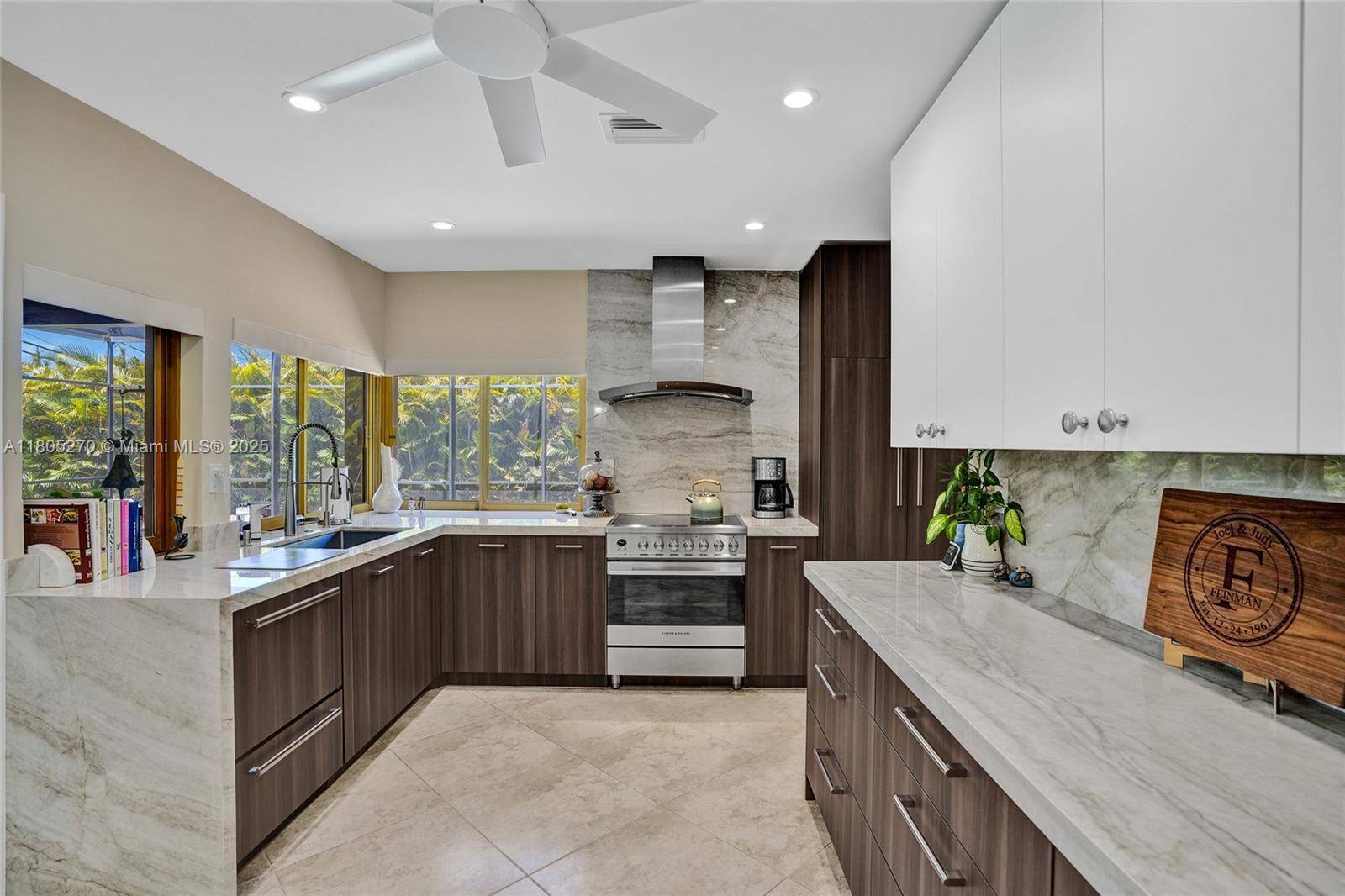 Miami, FL 33179,20435 Highland Lakes Blvd