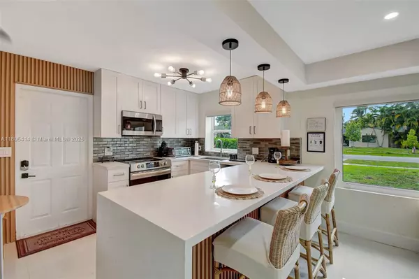 Fort Lauderdale, FL 33315,1100 SW 20th St #1