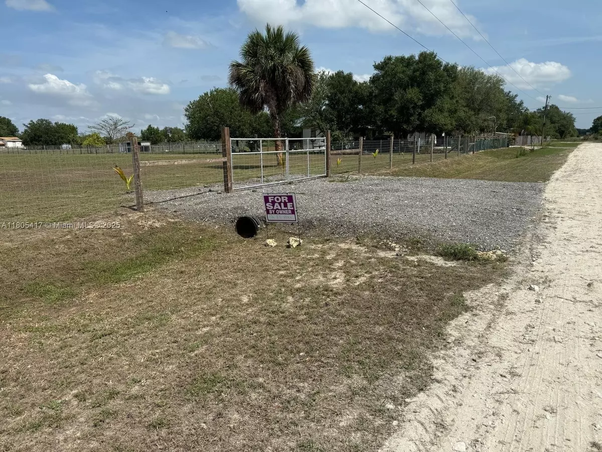 Clewiston, FL 33440,560 N GRANJA ST