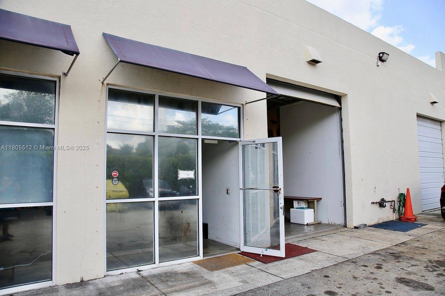 North Miami, FL 33161,1480 NE 131st St #105