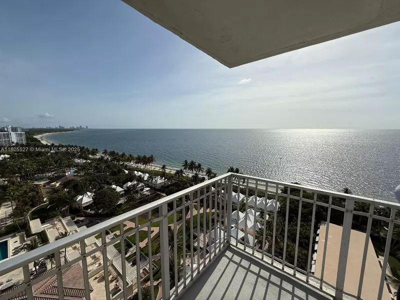 881 Ocean Dr #13H, Key Biscayne, FL 33149