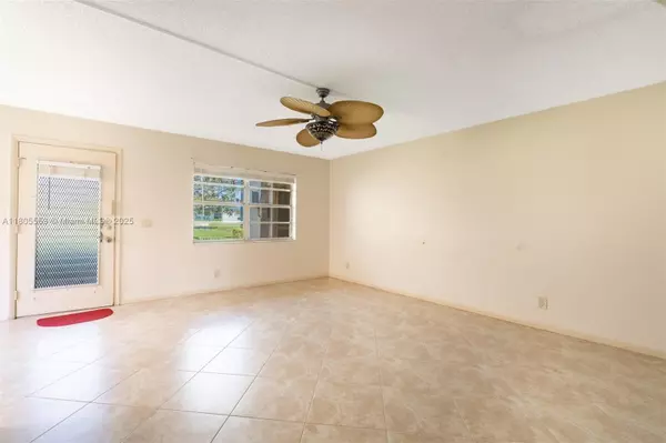 Delray Beach, FL 33484,446 Flanders J #446