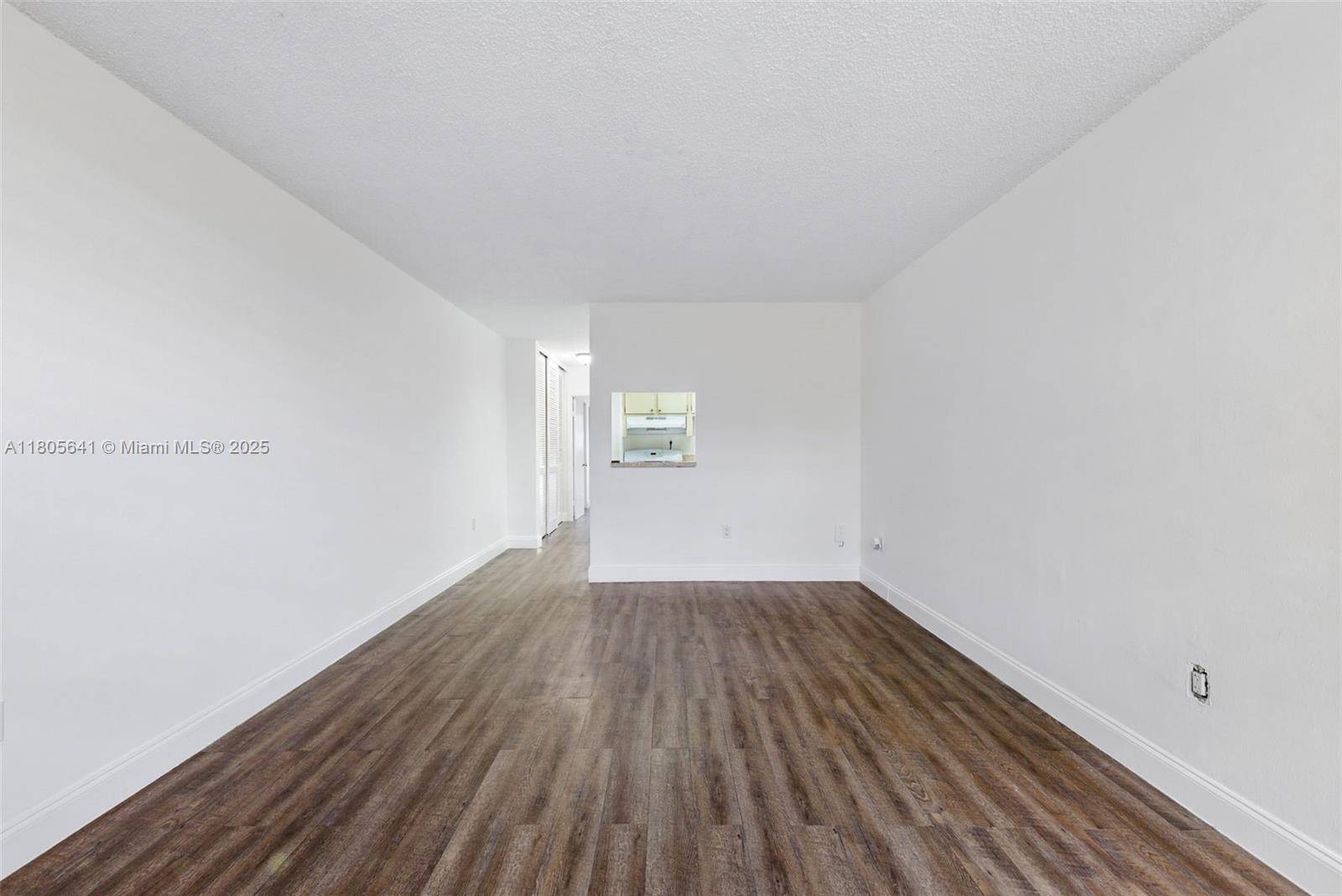 Hialeah, FL 33013,465 E 28th St #16
