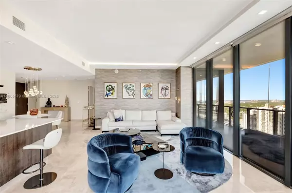 Miami, FL 33130,88 SW 7th St #3212