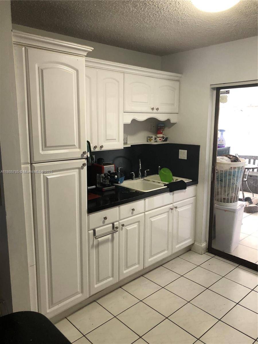 Hialeah, FL 33016,2740 W 62nd St #104