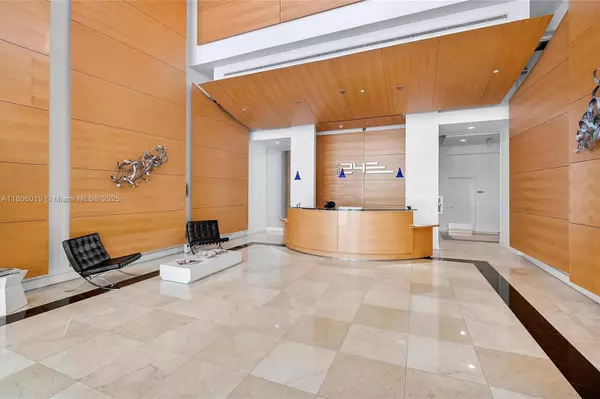 Miami, FL 33137,350 NE 24th St #714