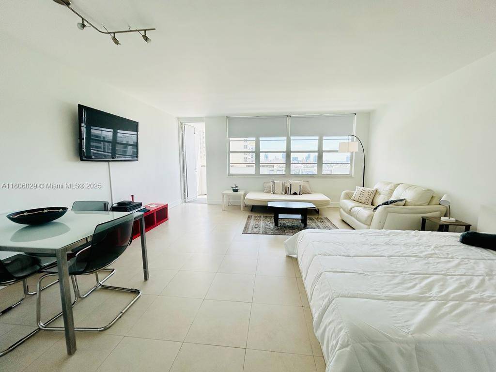 100 Lincoln Rd #1009, Miami Beach, FL 33139