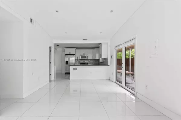 Miami, FL 33155,6432 SW 33rd St