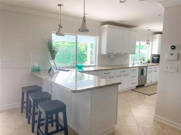 Lighthouse Point, FL 33064,2932 NE 36th St