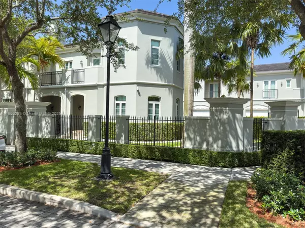 Pinecrest, FL 33156,10170 SW 75th Pl